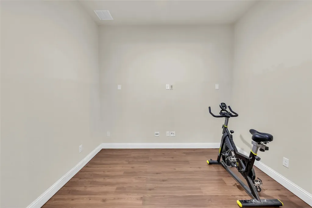 1622 Grove Park Place Garland TX 75040