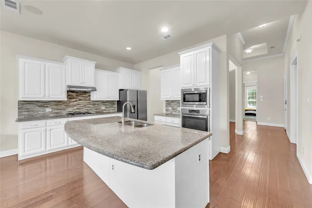 1622 Grove Park Place Garland TX 75040