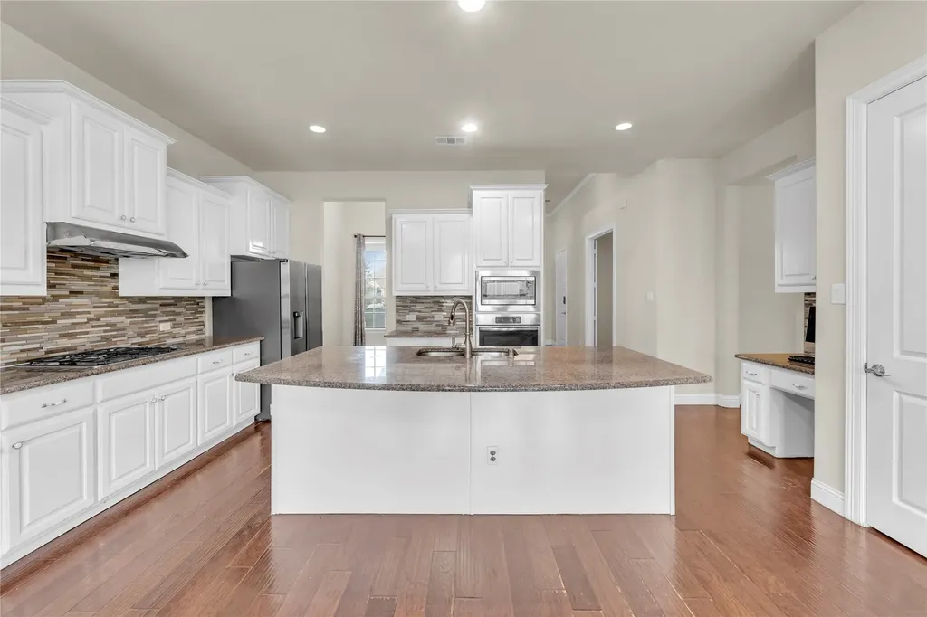 1622 Grove Park Place Garland TX 75040