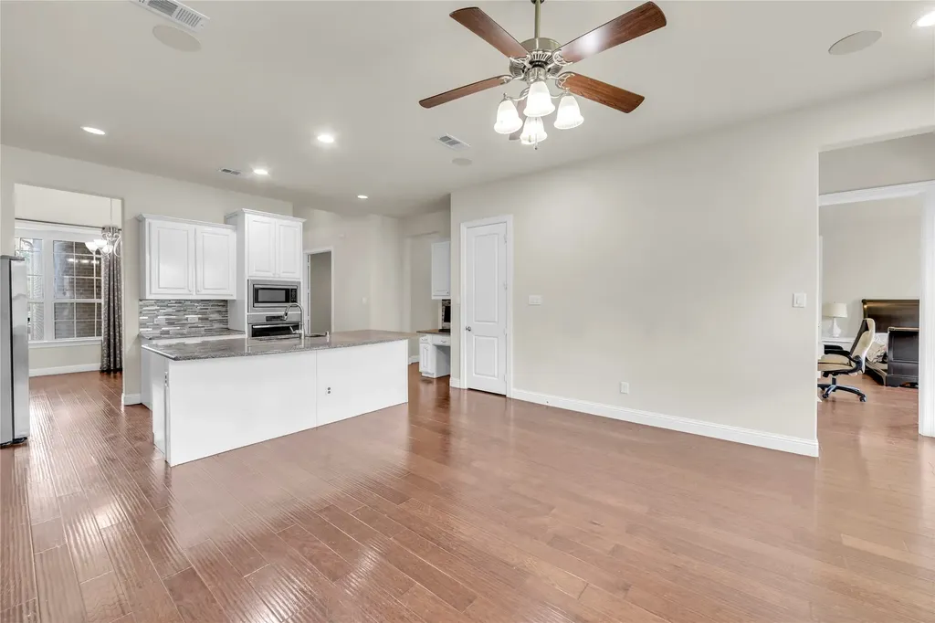1622 Grove Park Place Garland TX 75040