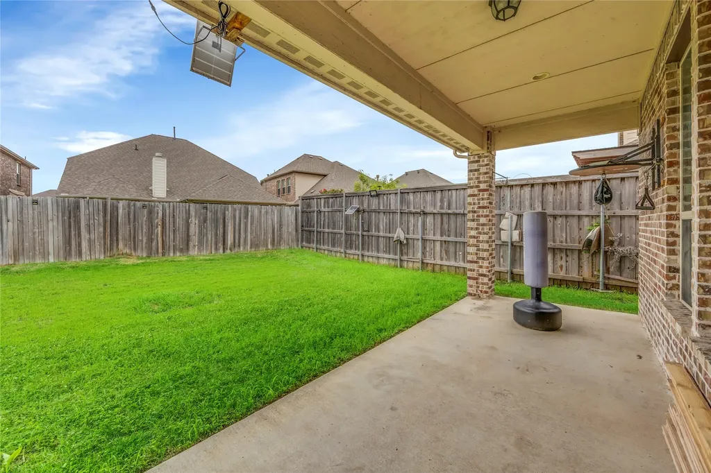 1622 Grove Park Place Garland TX 75040