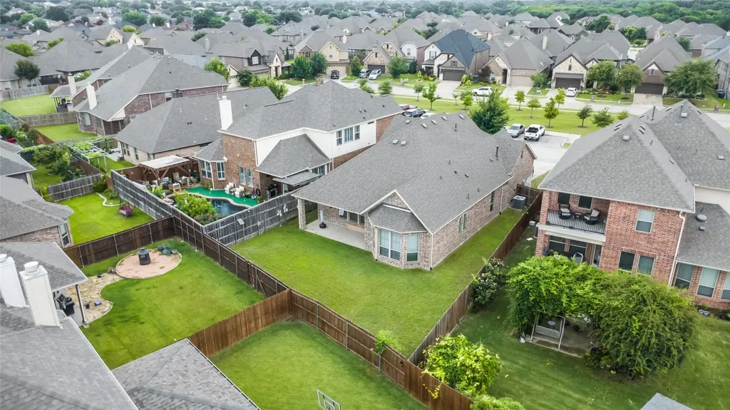 1622 Grove Park Place Garland TX 75040