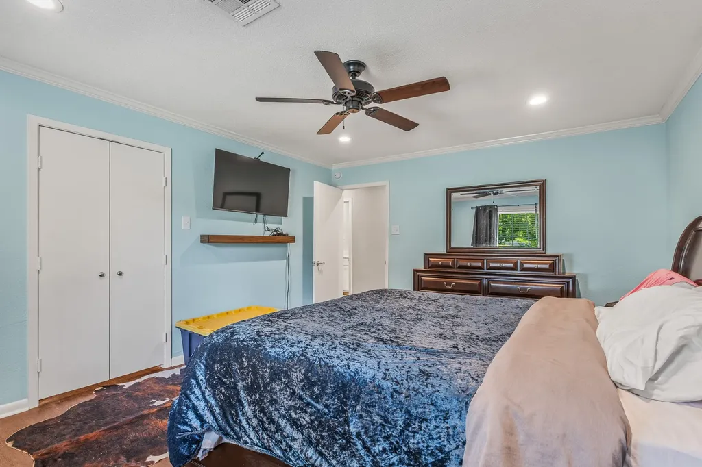 1305 S Old Temple Road Lorena TX 76655