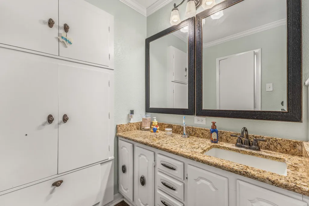 1305 S Old Temple Road Lorena TX 76655