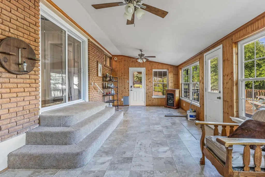 1305 S Old Temple Road Lorena TX 76655