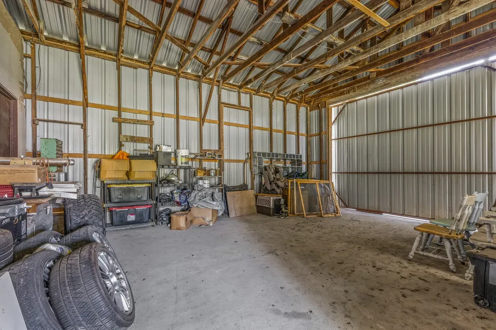 1305 S Old Temple Road Lorena TX 76655