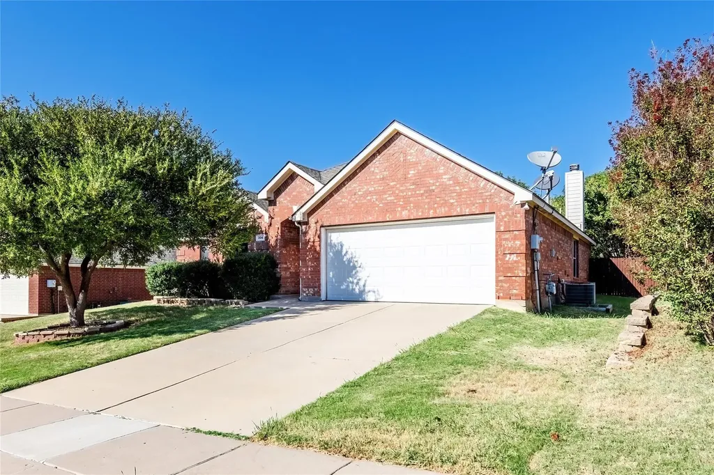 306 Tarpan Trail Celina TX 75009