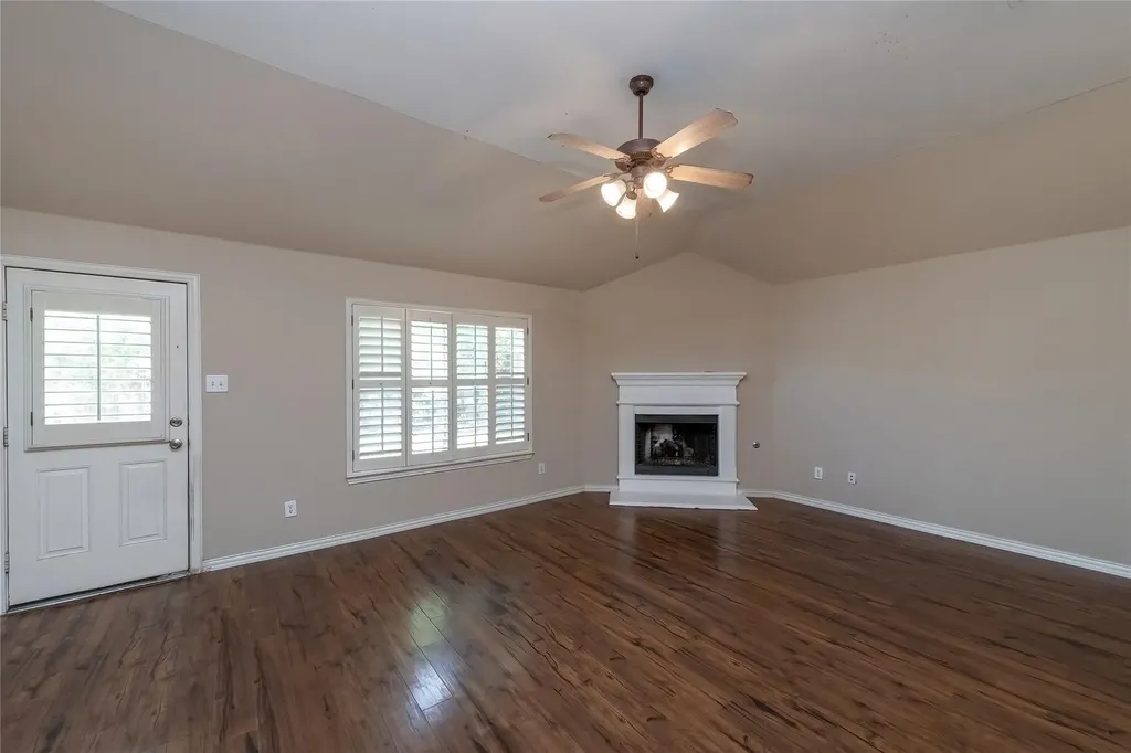 306 Tarpan Trail Celina TX 75009
