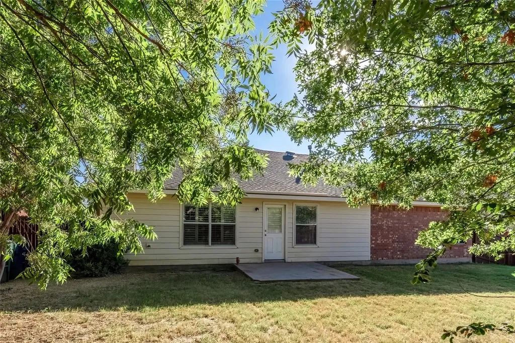 306 Tarpan Trail Celina TX 75009