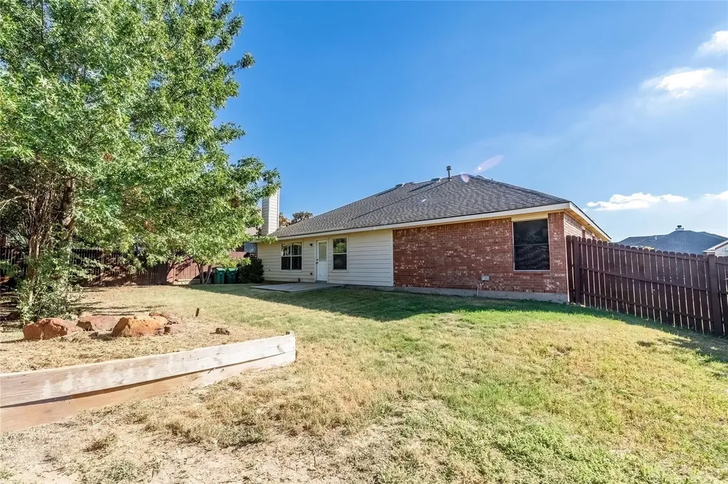 306 Tarpan Trail Celina TX 75009