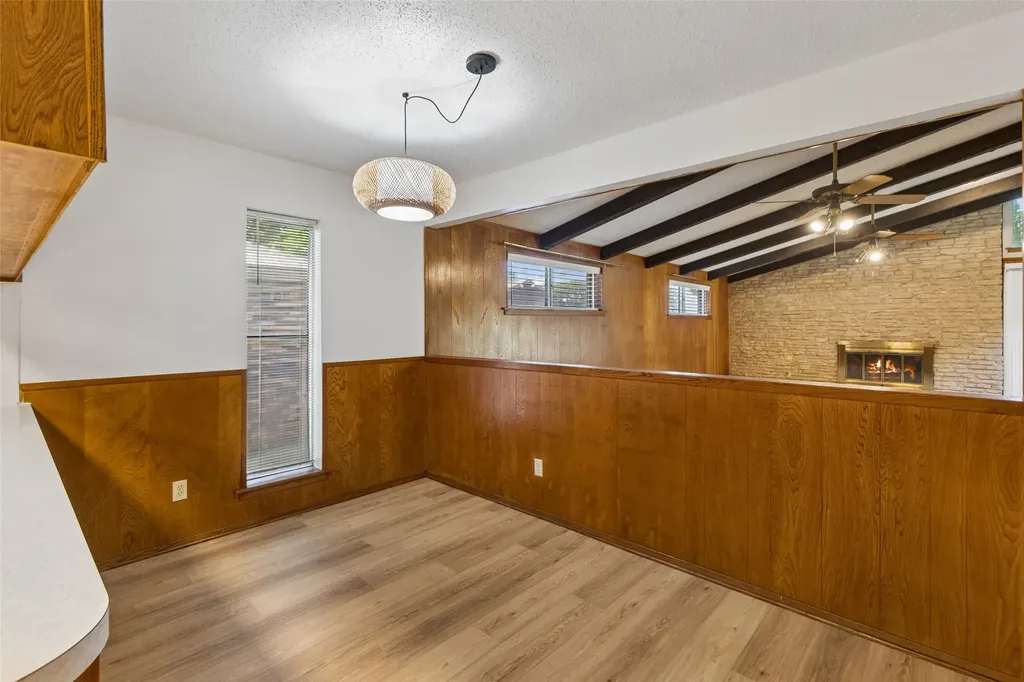 1928 Loma Linda Court Fort Worth TX 76112
