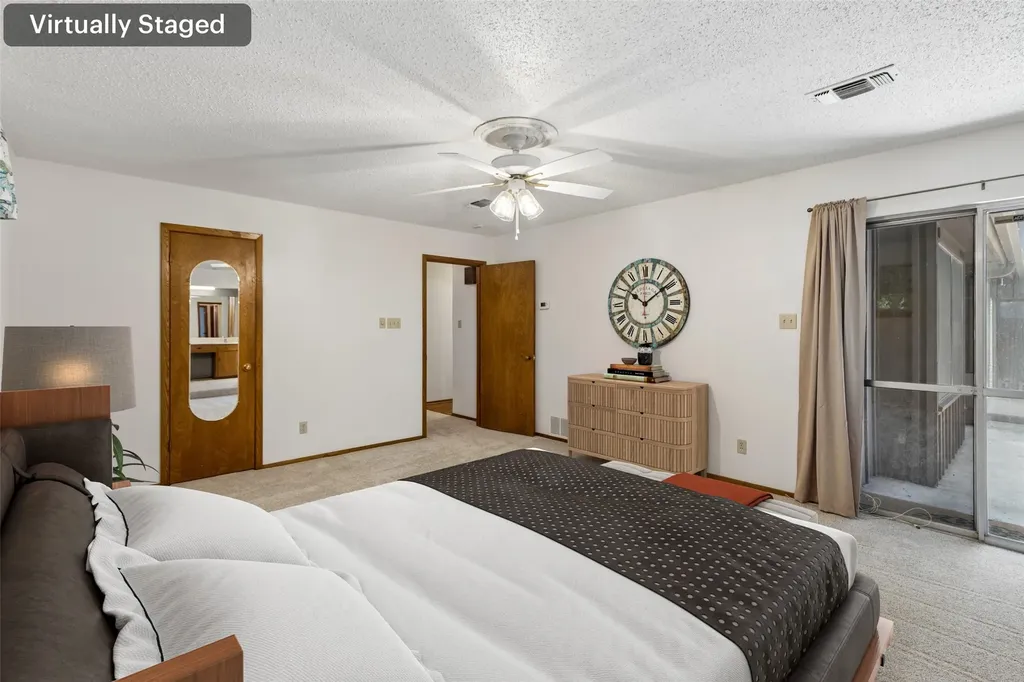1928 Loma Linda Court Fort Worth TX 76112