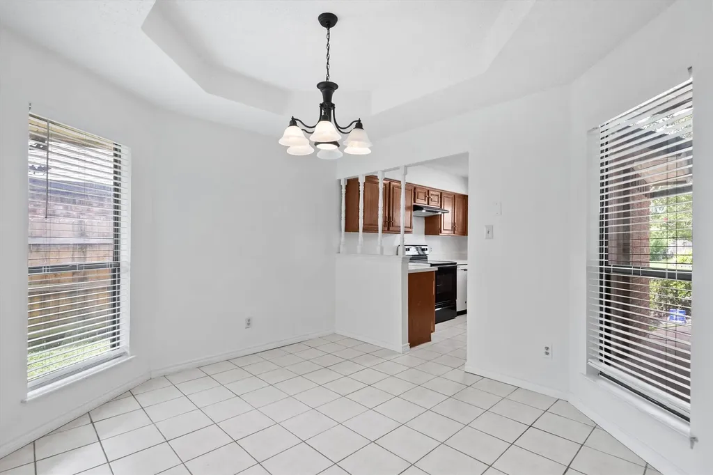 5537 Silver Maple Drive Arlington TX 76018