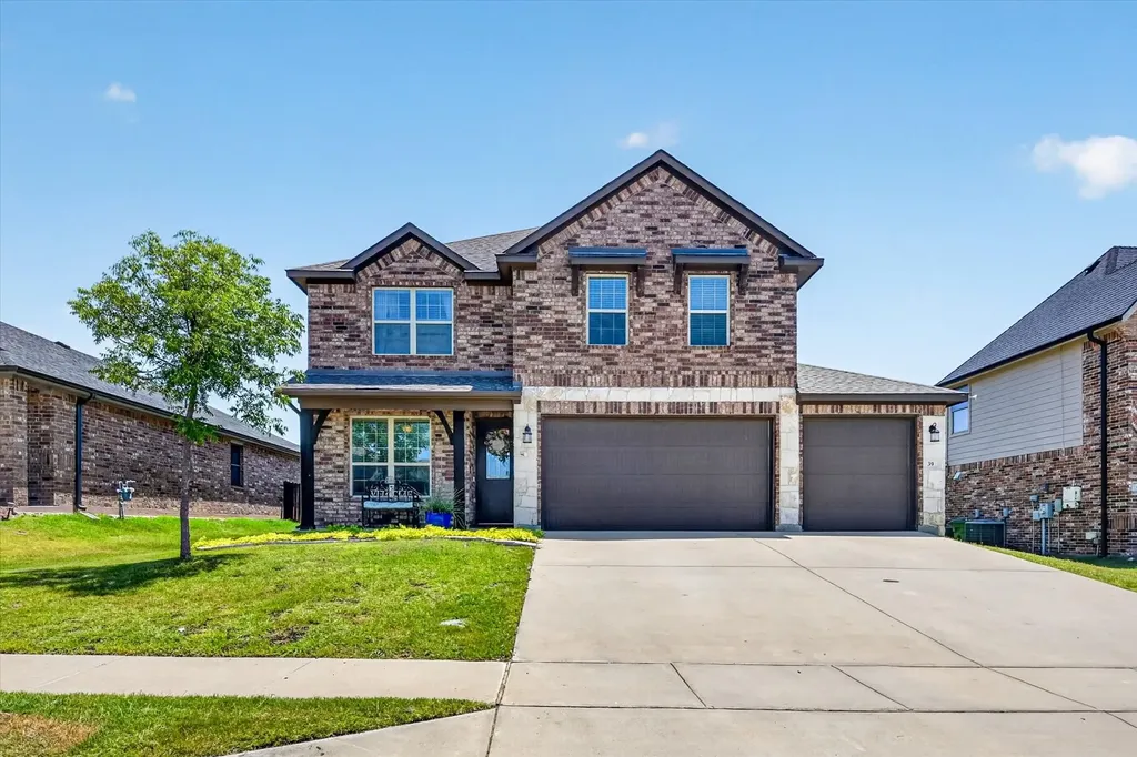 39 S Highland Drive Sanger TX 76266