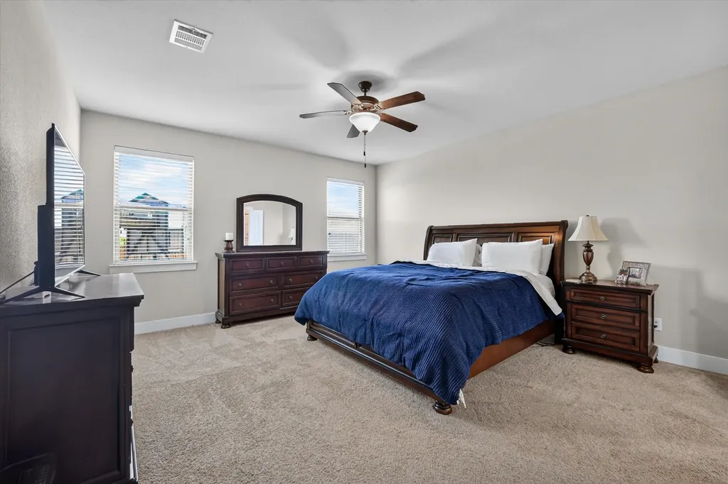 39 S Highland Drive Sanger TX 76266