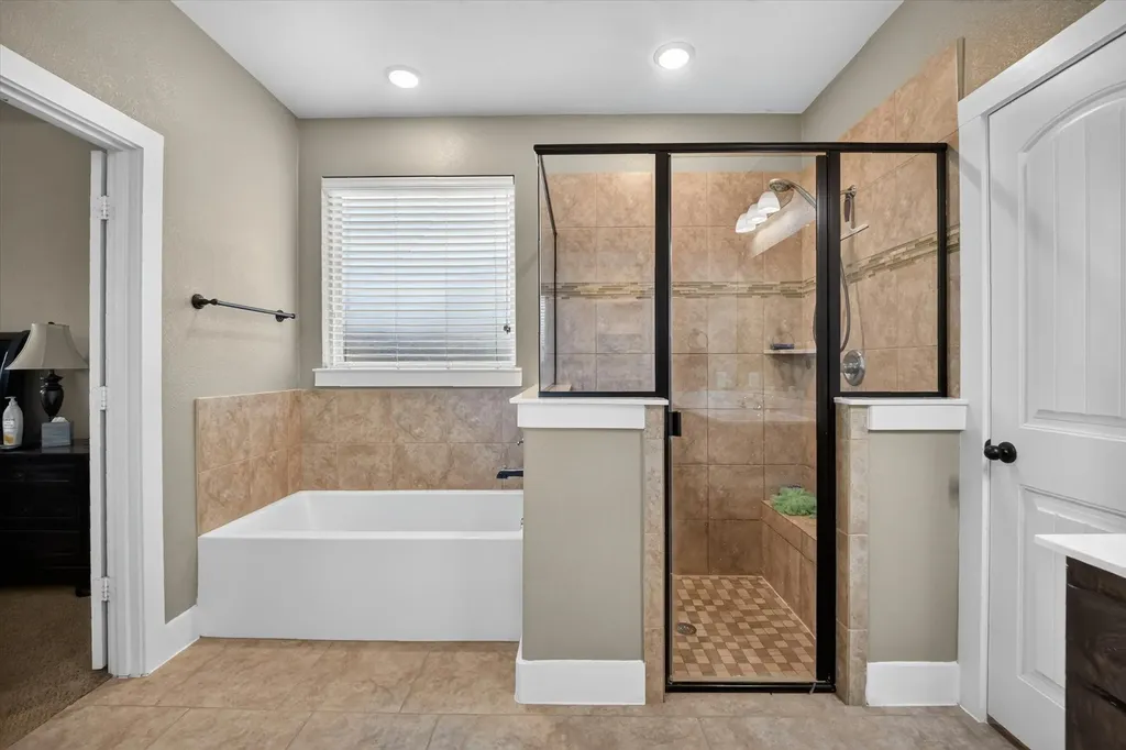 39 S Highland Drive Sanger TX 76266