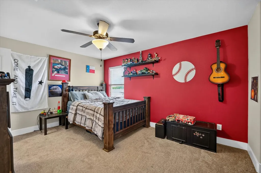 39 S Highland Drive Sanger TX 76266