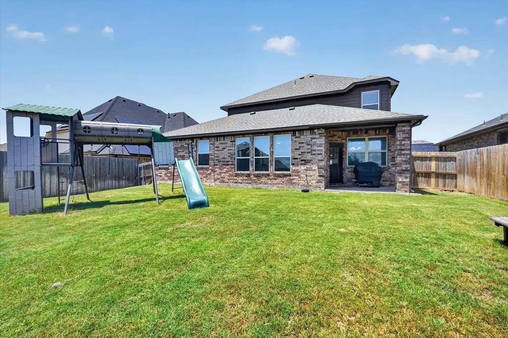 39 S Highland Drive Sanger TX 76266