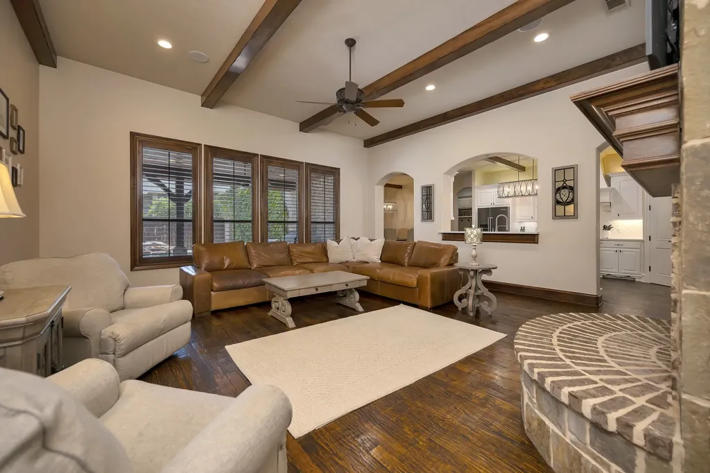 8100 Canyon Oak Drive North Richland Hills TX 76182