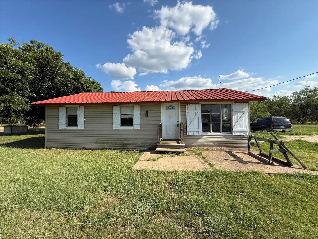 902 Grimes Road Mineral Wells TX 76067