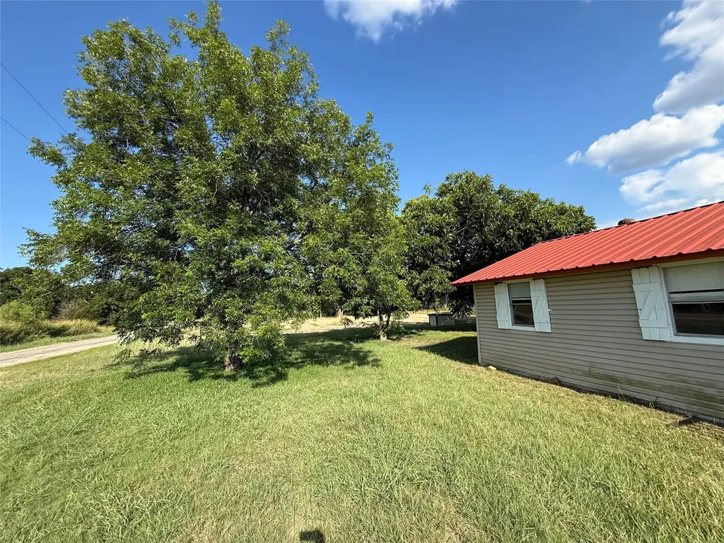 902 Grimes Road Mineral Wells TX 76067