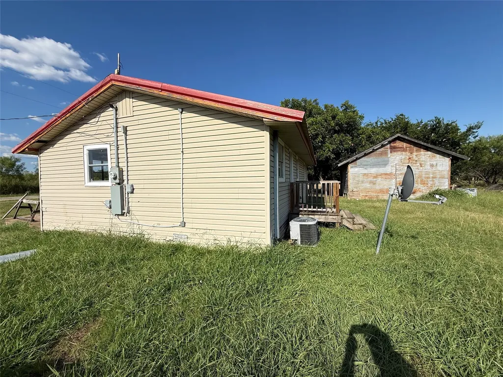 902 Grimes Road Mineral Wells TX 76067