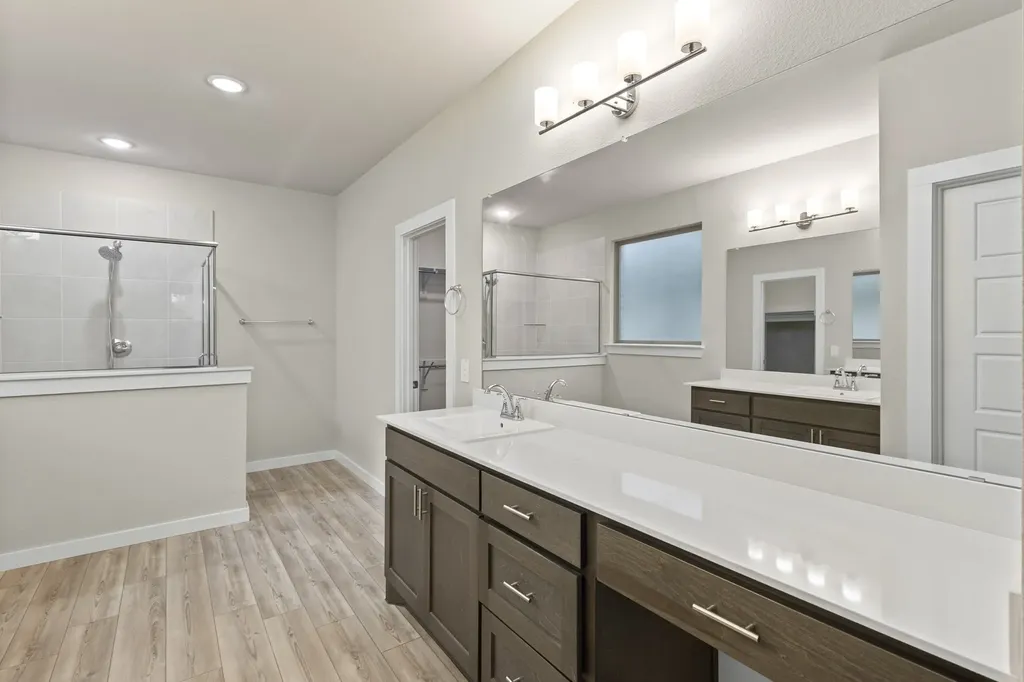 652 Congressional Avenue Red Oak TX 75154