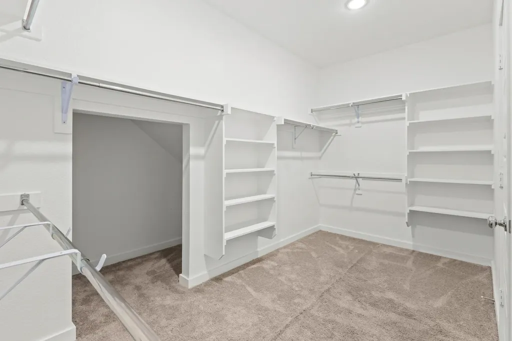 652 Congressional Avenue Red Oak TX 75154
