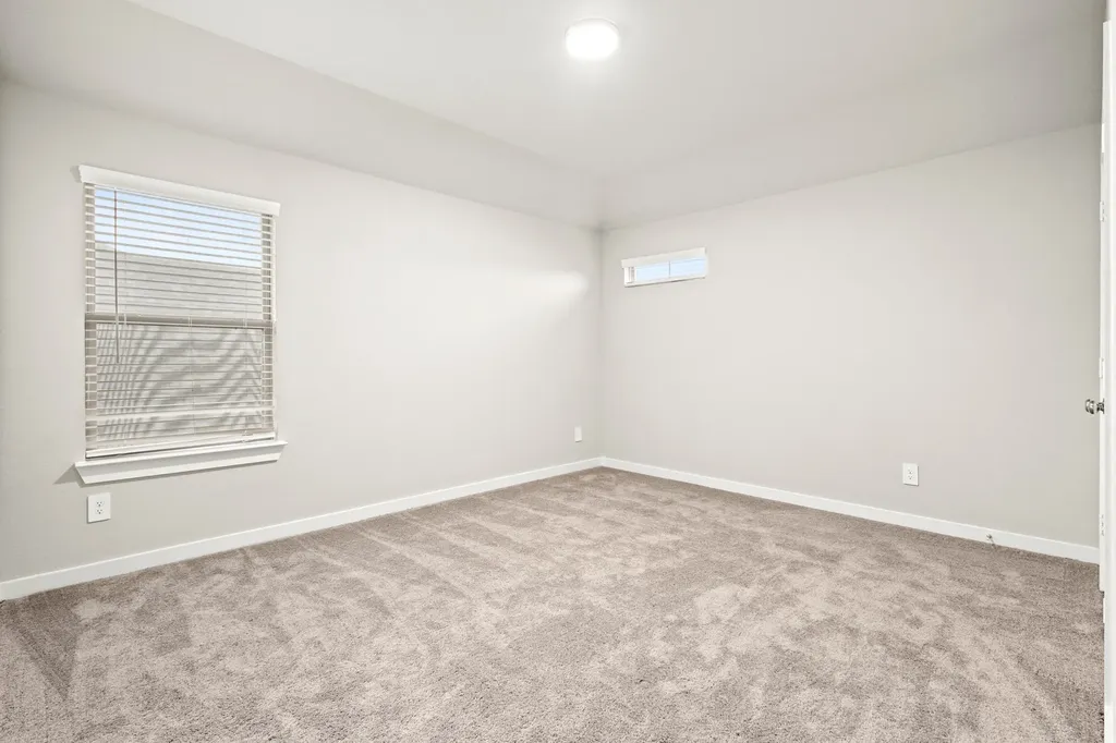 652 Congressional Avenue Red Oak TX 75154