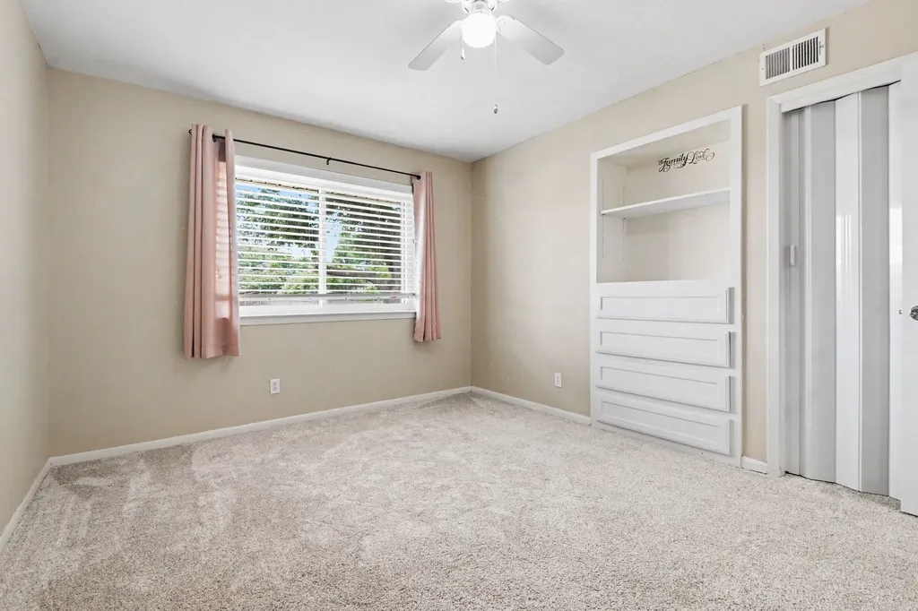 1114 Glouchester Drive Garland TX 75040