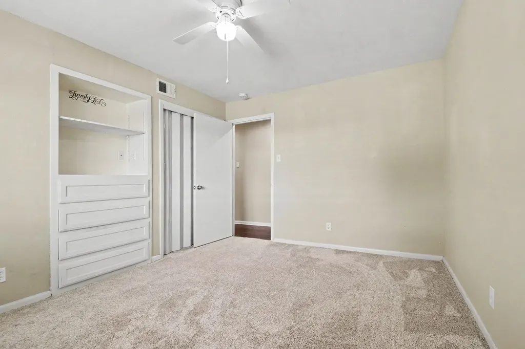 1114 Glouchester Drive Garland TX 75040
