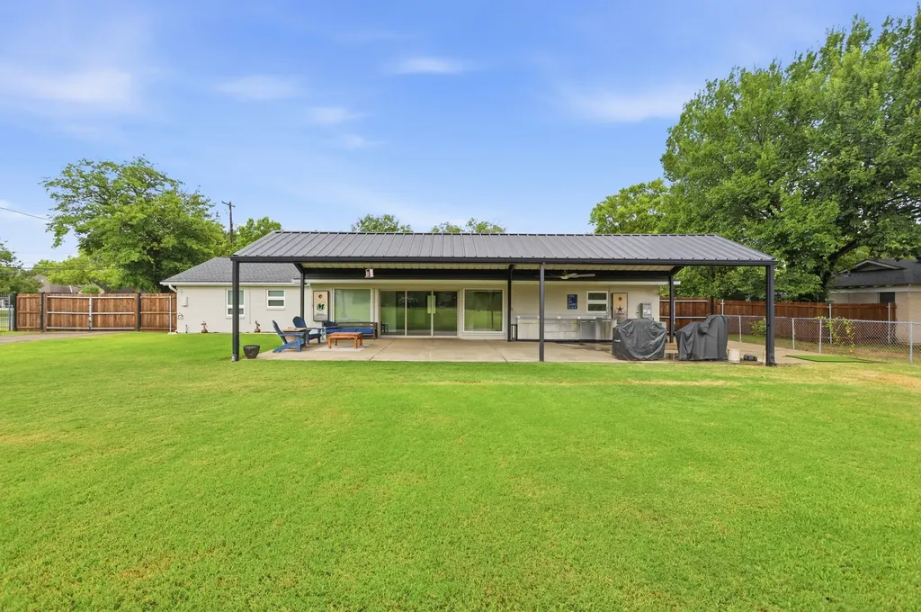2815 Roosevelt Drive Dalworthington Gardens TX 76016