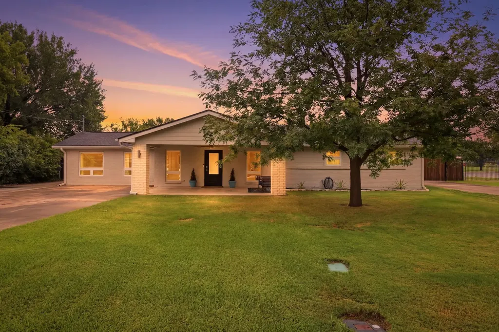 2815 Roosevelt Drive Dalworthington Gardens TX 76016