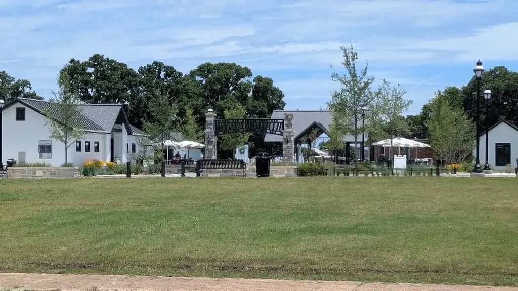 107 Brown Street Mansfield TX 76063