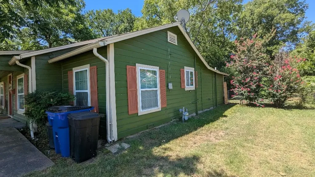 107 Brown Street Mansfield TX 76063