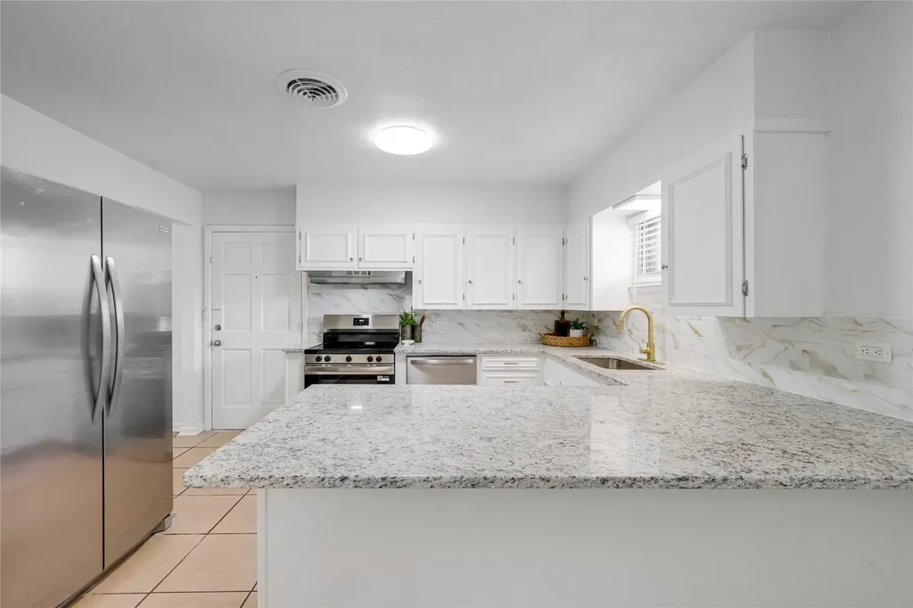 307 Daingerfield Street Naples TX 75568