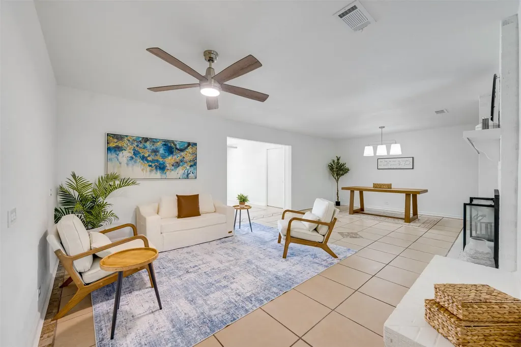 307 Daingerfield Street Naples TX 75568