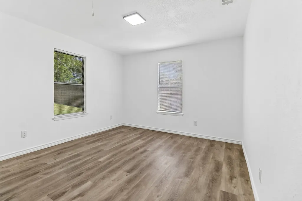 822 Mirike Drive White Settlement TX 76108