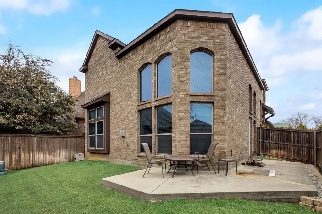 8408 La Fontaine Drive North Richland Hills TX 76182