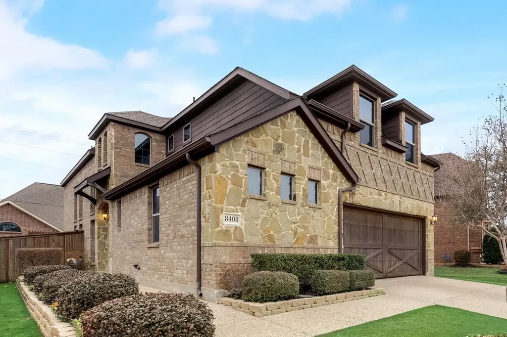8408 La Fontaine Drive North Richland Hills TX 76182