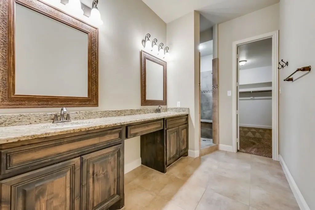 8408 La Fontaine Drive North Richland Hills TX 76182