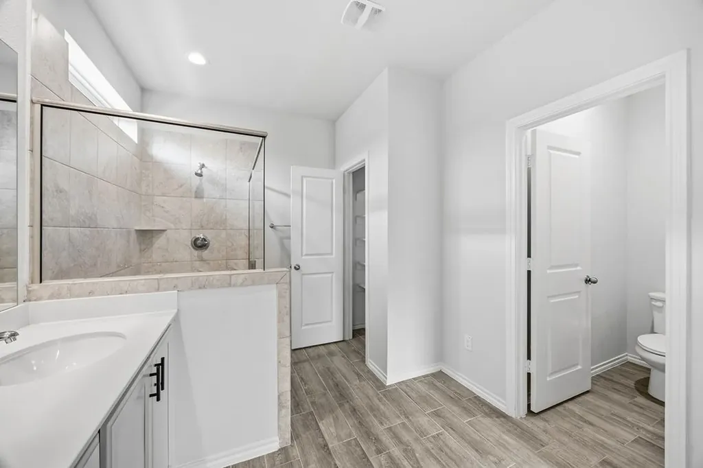 1024 Runnels Lane Aubrey TX 76227