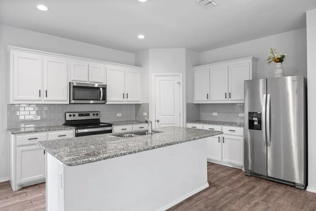 1024 Runnels Lane Aubrey TX 76227