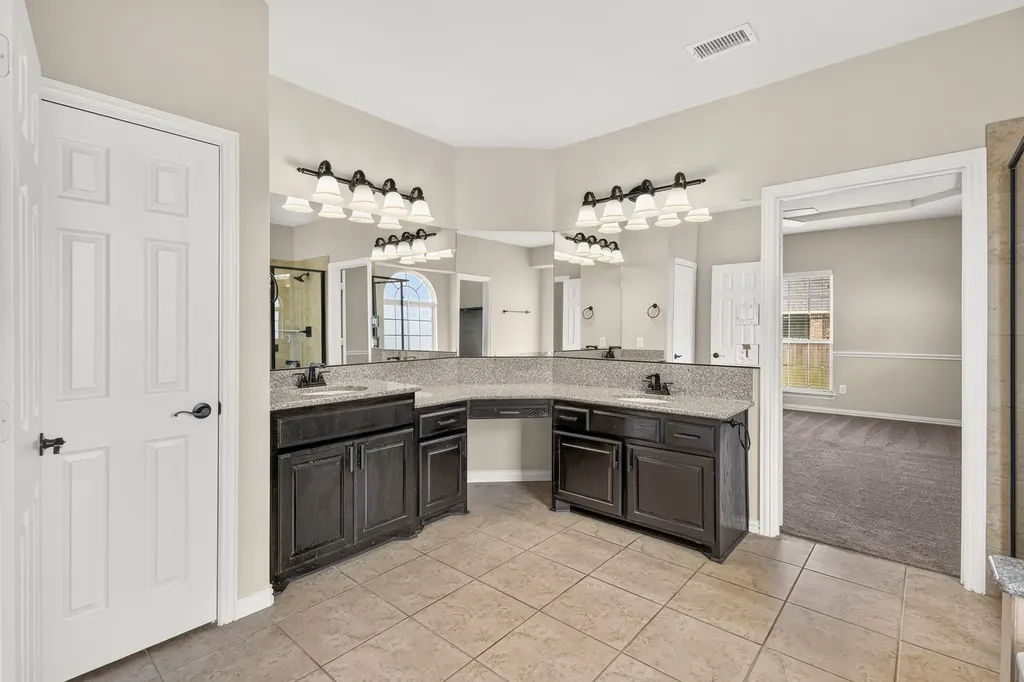 206 White Rock Court Ovilla TX 75154