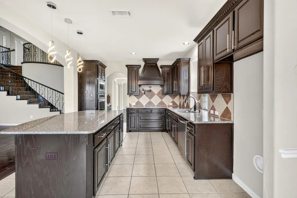 206 White Rock Court Ovilla TX 75154