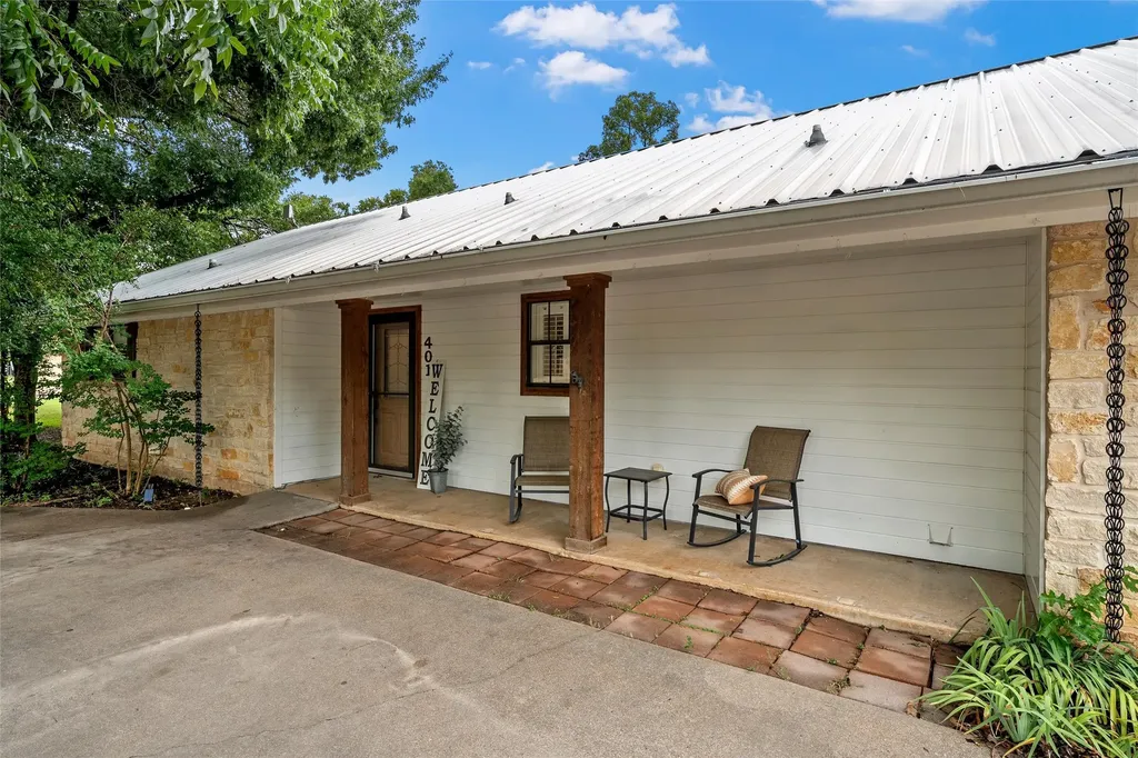 401 N Avenue V Clifton TX 76634