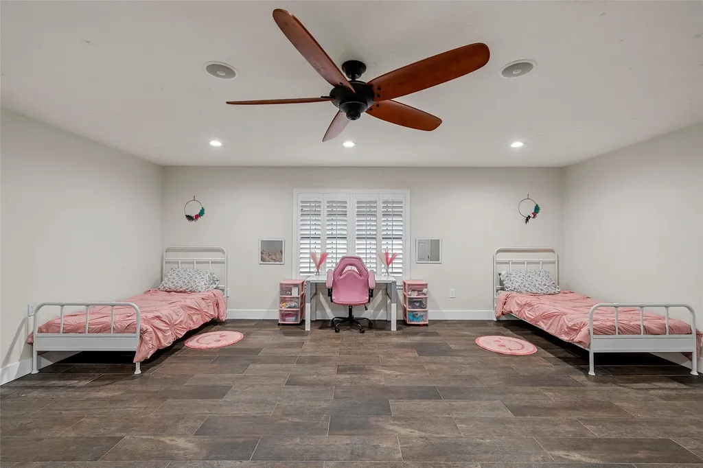 401 N Avenue V Clifton TX 76634
