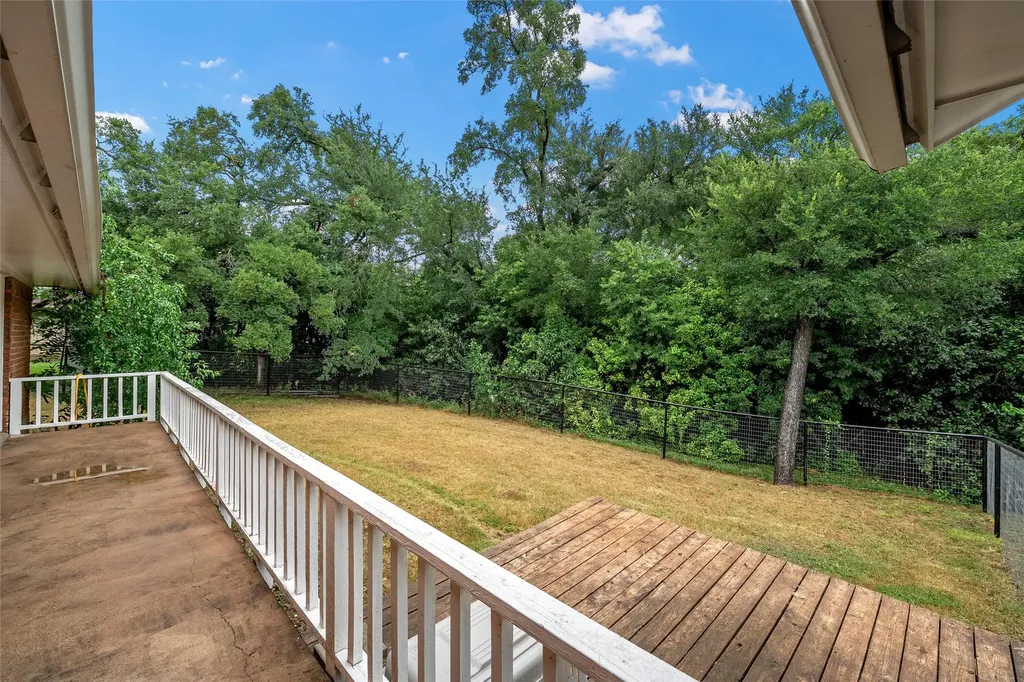 401 N Avenue V Clifton TX 76634