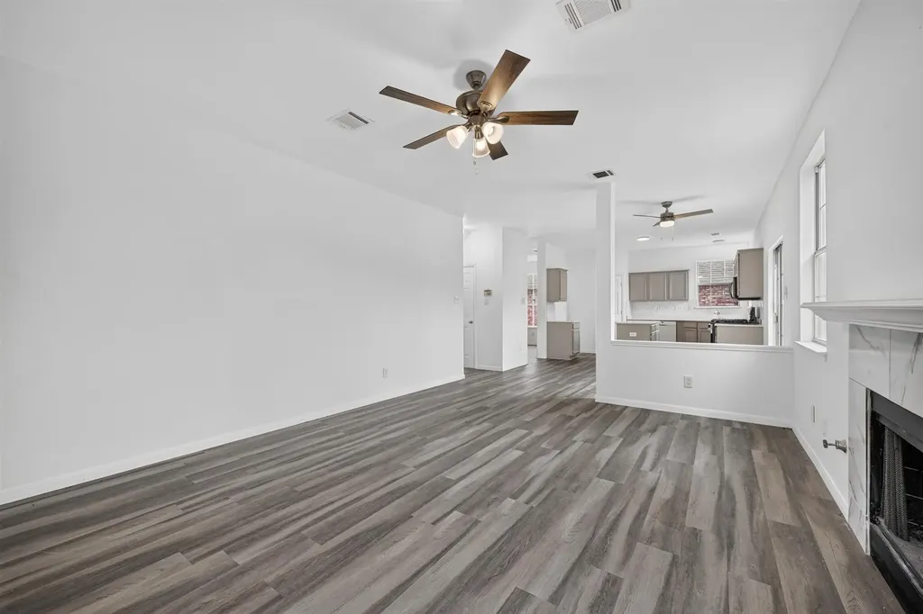 836 Snapdragon Lane Plano TX 75075