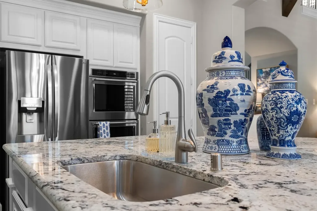 9309 Sabal Lane Lantana TX 76226